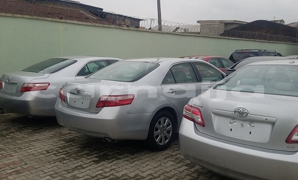 Acheter Occasion Voiture Toyota Camry Gris à Lagos, État de Lagos Acheter Occasion Voiture Toyota Camry Gris à Lagos, État de Lagos
