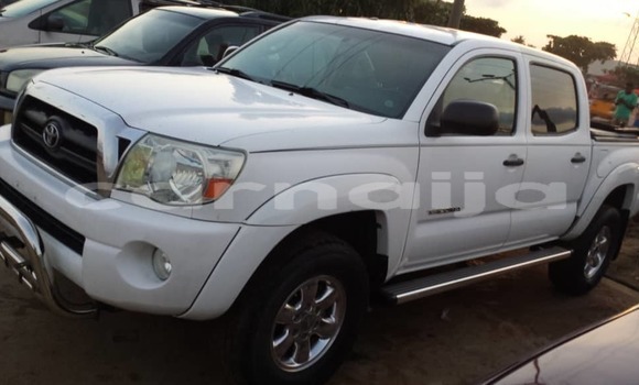 Buy Used Toyota Tacoma White Car in Lagos in Lagos State