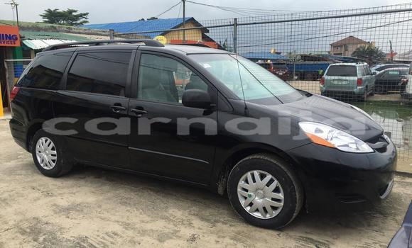Acheter Occasion Voiture Toyota Sienna Noir à Lagos, État de Lagos Acheter Occasion Voiture Toyota Sienna Noir à Lagos, État de Lagos