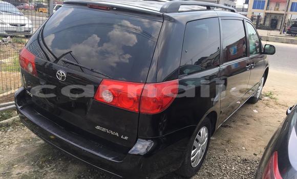 Acheter Occasion Voiture Toyota Sienna Noir à Lagos, État de Lagos Acheter Occasion Voiture Toyota Sienna Noir à Lagos, État de Lagos