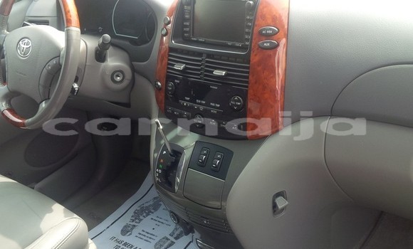 Acheter Occasion Voiture Toyota Sienna Beige à Lagos, État de Lagos Acheter Occasion Voiture Toyota Sienna Beige à Lagos, État de Lagos