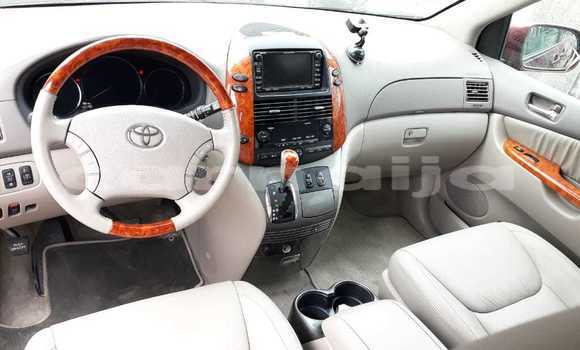 Acheter Occasion Voiture Toyota Sienna Rouge à Lagos, État de Lagos Acheter Occasion Voiture Toyota Sienna Rouge à Lagos, État de Lagos