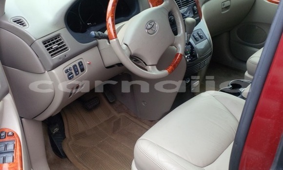 Acheter Occasion Voiture Toyota Sienna Rouge à Lagos, État de Lagos Acheter Occasion Voiture Toyota Sienna Rouge à Lagos, État de Lagos