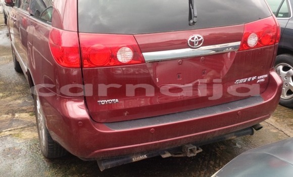 Acheter Occasion Voiture Toyota Sienna Rouge à Lagos, État de Lagos Acheter Occasion Voiture Toyota Sienna Rouge à Lagos, État de Lagos