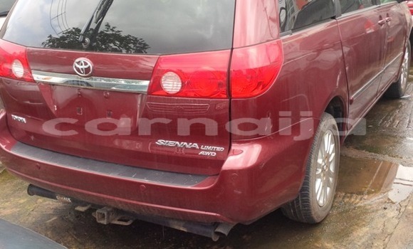 Acheter Occasion Voiture Toyota Sienna Rouge à Lagos, État de Lagos Acheter Occasion Voiture Toyota Sienna Rouge à Lagos, État de Lagos