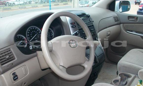 Acheter Occasion Voiture Toyota Sienna Blanc à Lagos, État de Lagos Acheter Occasion Voiture Toyota Sienna Blanc à Lagos, État de Lagos