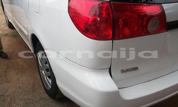 Acheter Occasion Voiture Toyota Sienna Blanc à Lagos, État de Lagos Acheter Occasion Voiture Toyota Sienna Blanc à Lagos, État de Lagos