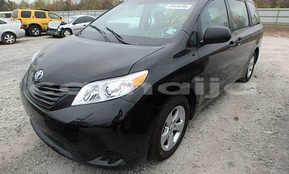 Acheter Import Voiture Toyota Sienna Noir à Agbor, État du Delta Acheter Import Voiture Toyota Sienna Noir à Agbor, État du Delta