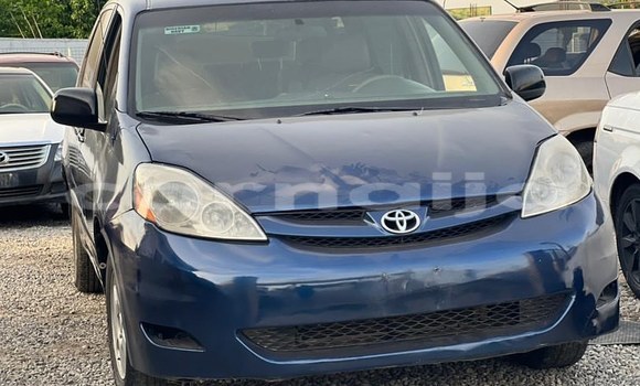 Acheter Occasion Voiture Toyota Sienna Bleu à Lagos, État de Lagos Acheter Occasion Voiture Toyota Sienna Bleu à Lagos, État de Lagos