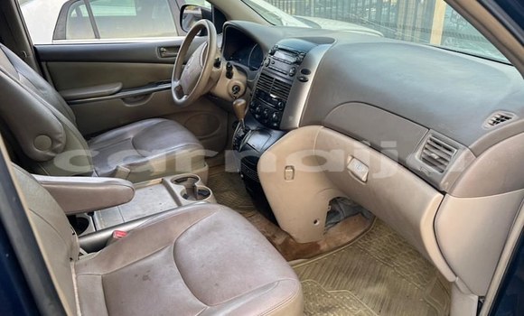 Acheter Occasion Voiture Toyota Sienna Bleu à Lagos, État de Lagos Acheter Occasion Voiture Toyota Sienna Bleu à Lagos, État de Lagos