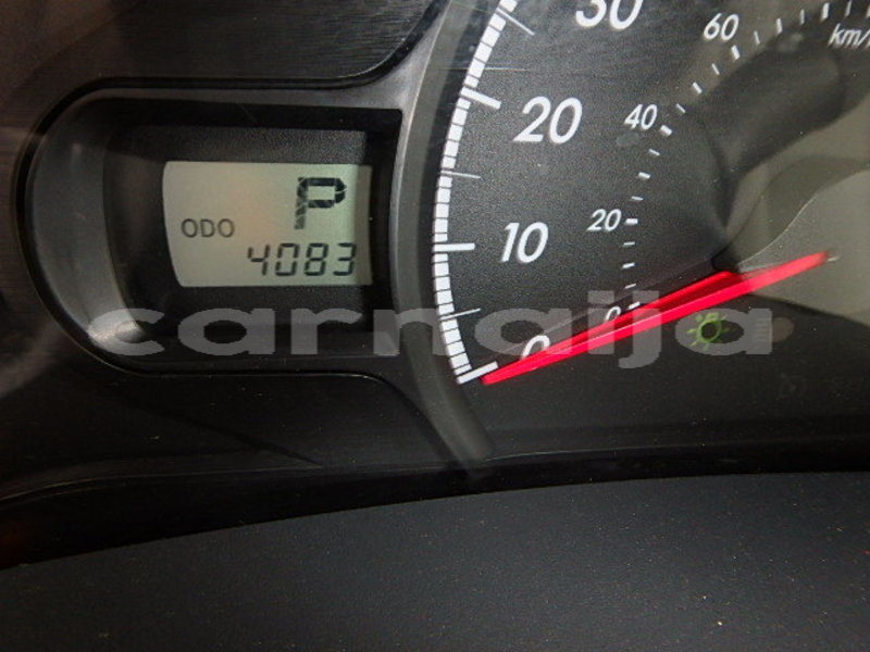 Big with watermark 2014 toyota sienna7