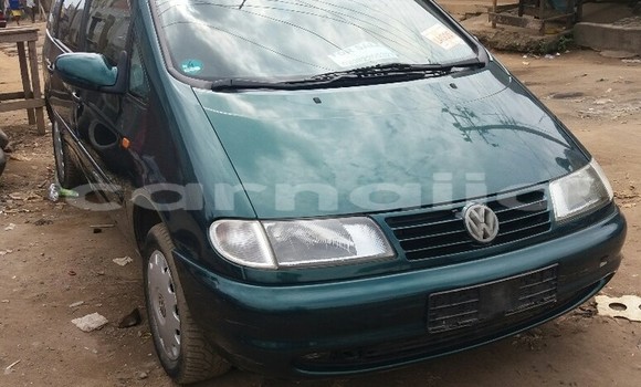 Buy Import Volkswagen Sharan Green Car in Ipokia in Ogun State