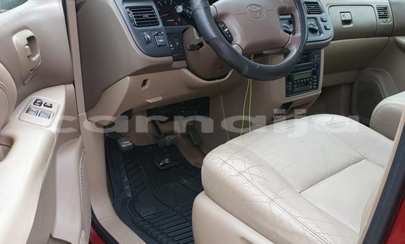 Acheter Occasion Voiture Toyota Sienna Rouge à Ipokia, État d'Ogun Acheter Occasion Voiture Toyota Sienna Rouge à Ipokia, État d'Ogun