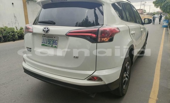 Buy Used Toyota RAV4 White Car in Lagos in Lagos State Buy Used Toyota RAV4 White Car in Lagos in Lagos State