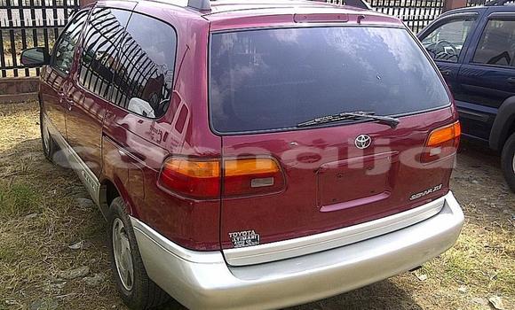 Acheter Occasion Voiture Toyota Sienna Rouge à Abuja, État de Lagos Acheter Occasion Voiture Toyota Sienna Rouge à Abuja, État de Lagos
