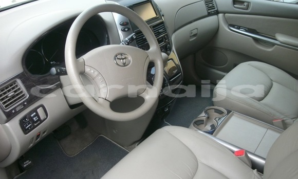 Acheter Occasion Voiture Toyota Sienna Gris à Lagos, État de Lagos Acheter Occasion Voiture Toyota Sienna Gris à Lagos, État de Lagos