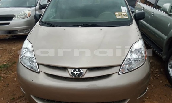 Acheter Occasion Voiture Toyota Sienna Gris à Lagos, État de Lagos Acheter Occasion Voiture Toyota Sienna Gris à Lagos, État de Lagos