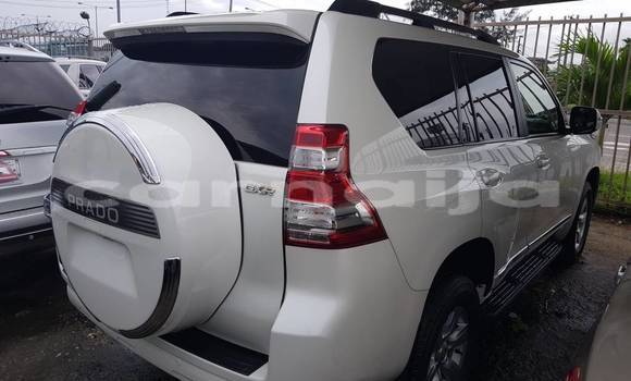 Acheter Occasion Voiture Toyota Prado Blanc à Lagos, État de Lagos Acheter Occasion Voiture Toyota Prado Blanc à Lagos, État de Lagos