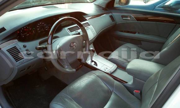 Buy Used Toyota Avalon White Car in Lagos in Lagos State Buy Used Toyota Avalon White Car in Lagos in Lagos State