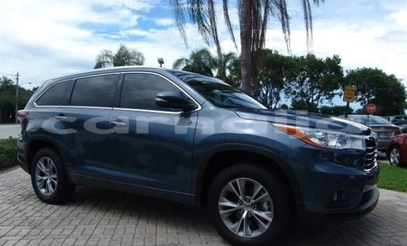 Acheter Occasion Voiture Toyota Highlander Bleu à Lagos, État de Lagos Acheter Occasion Voiture Toyota Highlander Bleu à Lagos, État de Lagos