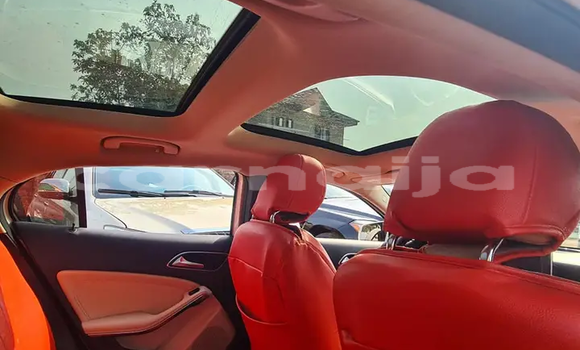 Acheter Occasion Voiture Mercedes-Benz ML–Class Autre à Akinyele, Oyo Acheter Occasion Voiture Mercedes-Benz ML–Class Autre à Akinyele, Oyo