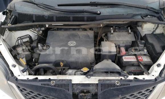 Acheter Occasion Voiture Toyota Sienna Blanc à Katsina, Katsina Acheter Occasion Voiture Toyota Sienna Blanc à Katsina, Katsina