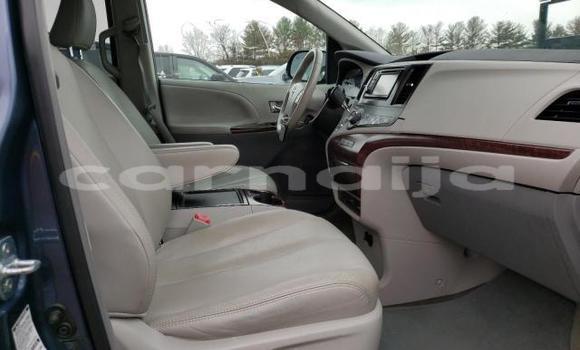Acheter Occasion Voiture Toyota Sienna Blanc à Kachia, Kaduna Acheter Occasion Voiture Toyota Sienna Blanc à Kachia, Kaduna