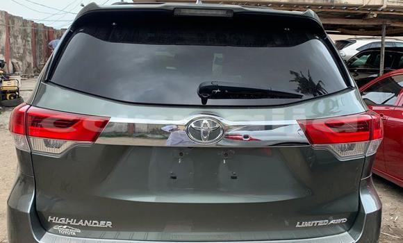 Buy Used Toyota Highlander Silver Car in Kaiama in Bayelsa State