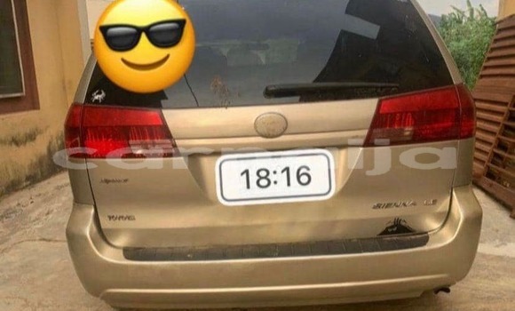 Acheter Occasion Voiture Toyota Sienna Marron à Lagos, État de Lagos Acheter Occasion Voiture Toyota Sienna Marron à Lagos, État de Lagos
