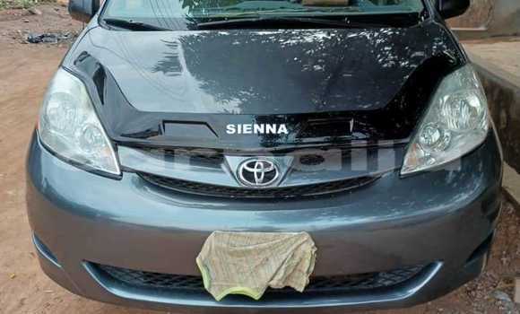 Acheter Occasion Voiture Toyota Sienna Bleu à Lagos, État de Lagos Acheter Occasion Voiture Toyota Sienna Bleu à Lagos, État de Lagos
