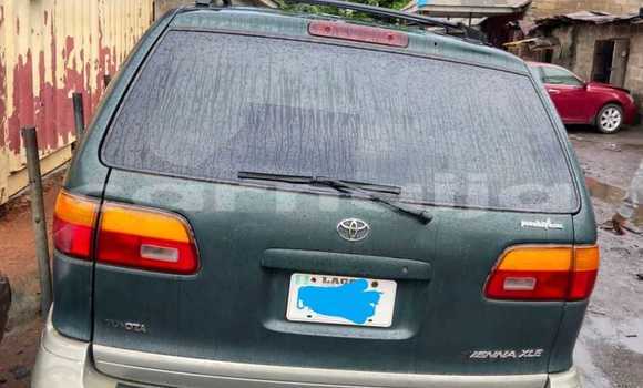 Acheter Occasion Voiture Toyota Sienna Vert à Lagos, État de Lagos Acheter Occasion Voiture Toyota Sienna Vert à Lagos, État de Lagos