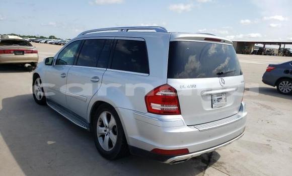 Buy New Mercedes-Benz GL–Class Silver Car in Abeokuta in Ogun State Buy New Mercedes-Benz GL–Class Silver Car in Abeokuta in Ogun State