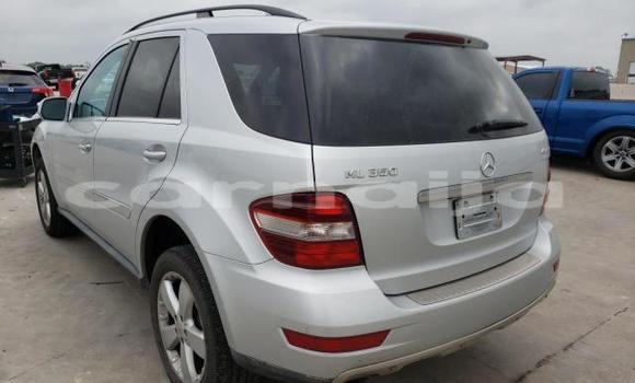 Acheter Neuf Voiture Mercedes-Benz ML–Class Gris à Abeokuta, État d'Ogun Acheter Neuf Voiture Mercedes-Benz ML–Class Gris à Abeokuta, État d'Ogun