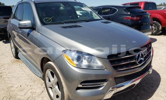 Acheter Neuf Voiture Mercedes-Benz ML–Class Gris à Abeokuta, État d'Ogun Acheter Neuf Voiture Mercedes-Benz ML–Class Gris à Abeokuta, État d'Ogun