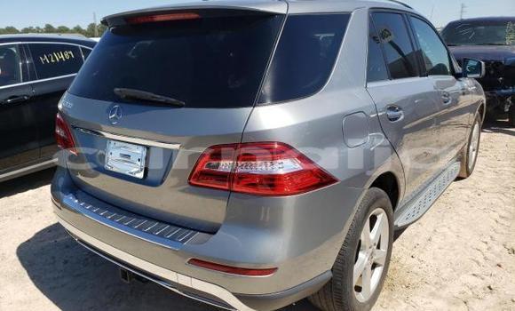 Acheter Neuf Voiture Mercedes-Benz ML–Class Gris à Abeokuta, État d'Ogun Acheter Neuf Voiture Mercedes-Benz ML–Class Gris à Abeokuta, État d'Ogun