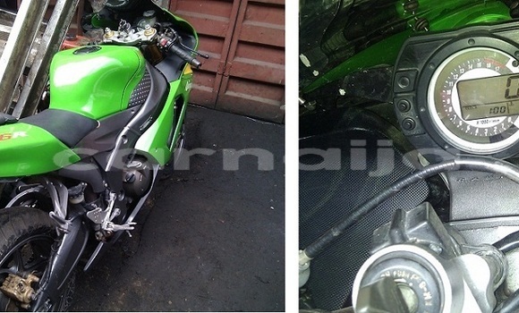 Acheter Occasion Moto Kawasaki Ninja Vert à Lagos, État de Lagos Acheter Occasion Moto Kawasaki Ninja Vert à Lagos, État de Lagos