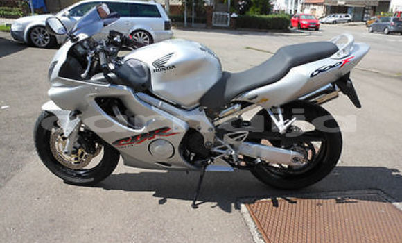 Acheter Occasion Moto Honda Crossrunner Gris à Lagos, État de Lagos Acheter Occasion Moto Honda Crossrunner Gris à Lagos, État de Lagos