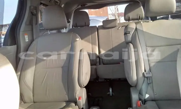 Acheter Occasion Voiture Toyota Sienna Marron à Lagos, État de Lagos Acheter Occasion Voiture Toyota Sienna Marron à Lagos, État de Lagos