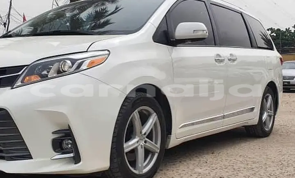 Buy Used Toyota Sienna Red Car in Lagos in Lagos State