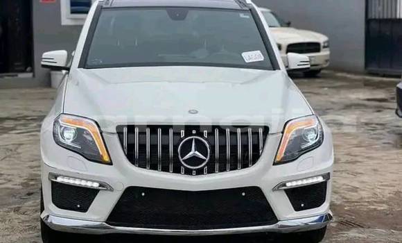 Acheter Occasion Voiture Mercedes-Benz GLK–Class Blanc à Aba, État d'Abia Acheter Occasion Voiture Mercedes-Benz GLK–Class Blanc à Aba, État d'Abia