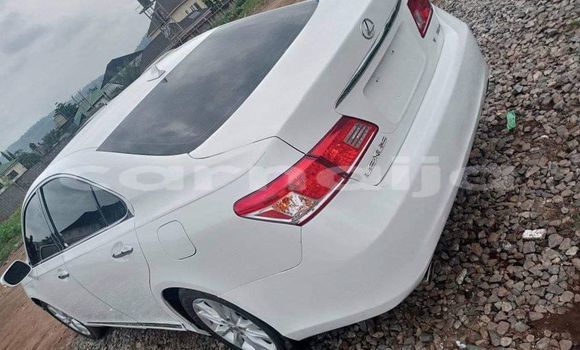 Buy Used Lexus ES White Car in Abuja in Lagos State Buy Used Lexus ES White Car in Abuja in Lagos State