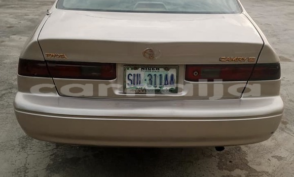 Acheter Occasion Voiture Toyota Camry Marron à Abuja, État de Lagos Acheter Occasion Voiture Toyota Camry Marron à Abuja, État de Lagos