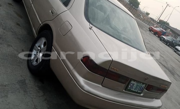 Acheter Occasion Voiture Toyota Camry Marron à Abuja, État de Lagos Acheter Occasion Voiture Toyota Camry Marron à Abuja, État de Lagos
