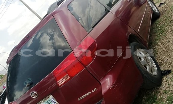 Acheter Occasion Voiture Toyota Sienna Rouge à Abuja, État de Lagos Acheter Occasion Voiture Toyota Sienna Rouge à Abuja, État de Lagos