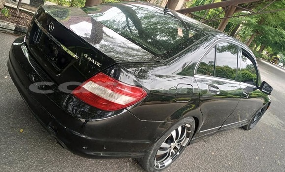 Acheter Occasion Voiture Mercedes-Benz C–Class Noir à Abuja, État de Lagos Acheter Occasion Voiture Mercedes-Benz C–Class Noir à Abuja, État de Lagos