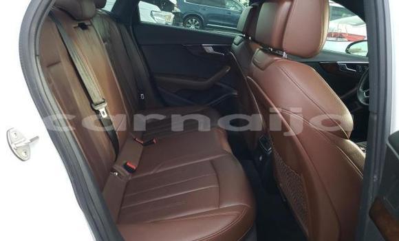Acheter Neuf Voiture Audi A4 Blanc à Abeokuta, État d'Ogun Acheter Neuf Voiture Audi A4 Blanc à Abeokuta, État d'Ogun