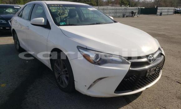 Acheter Neuf Voiture Toyota Camry Blanc à Badagry, État de Lagos