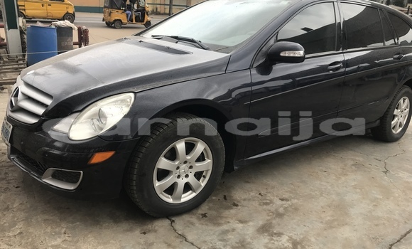 Buy Used Mercedes-Benz R–Class Blue Car in Lagos in Lagos State