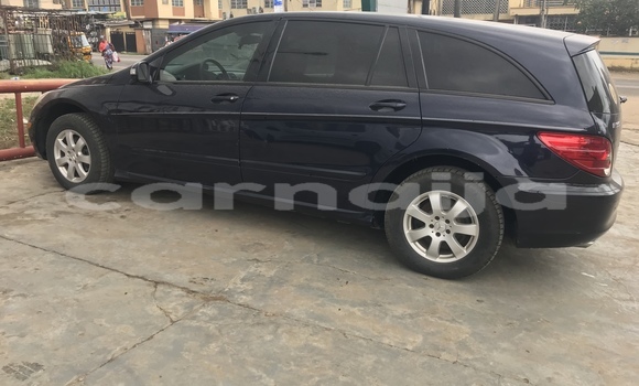 Acheter Occasion Voiture Mercedes-Benz R–Class Bleu à Lagos, État de Lagos Acheter Occasion Voiture Mercedes-Benz R–Class Bleu à Lagos, État de Lagos