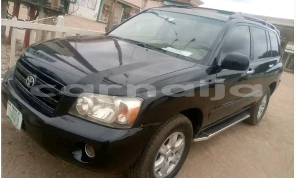 Buy New Toyota Highlander Black Car in Benin in Edo Buy New Toyota Highlander Black Car in Benin in Edo
